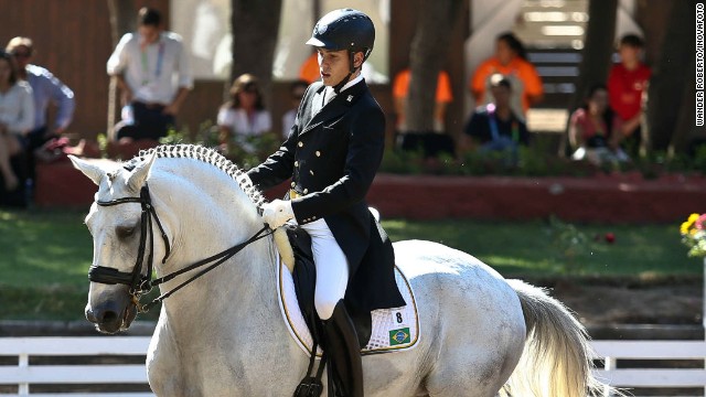 140812155952-brazil-equestrian-joao-oliva-horse-horizontal-gallery